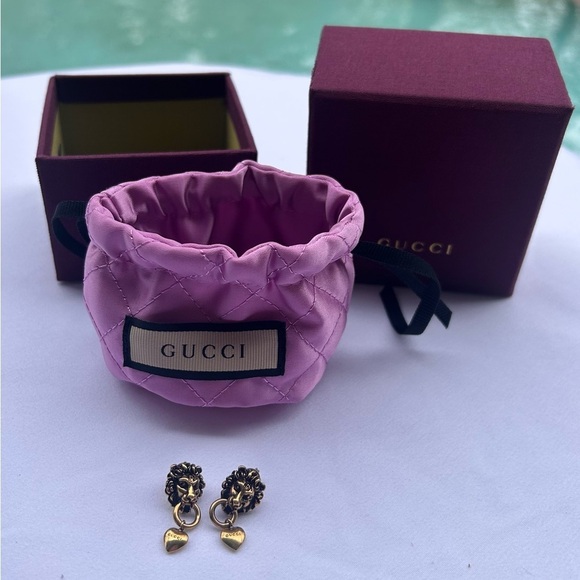 🌺AUTHENTICATED Vintage Gucci Lion Head & Heart Dangle Earrings – With Box & Bag - Picture 11 of 14